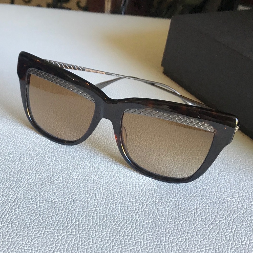 Bonetta Veneta luxury novelty sunglasses at $550